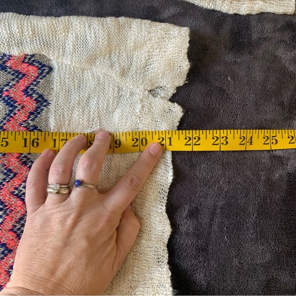 dELiA's Aztec Print Lightweight Sweater Size S - Picture 9 of 10